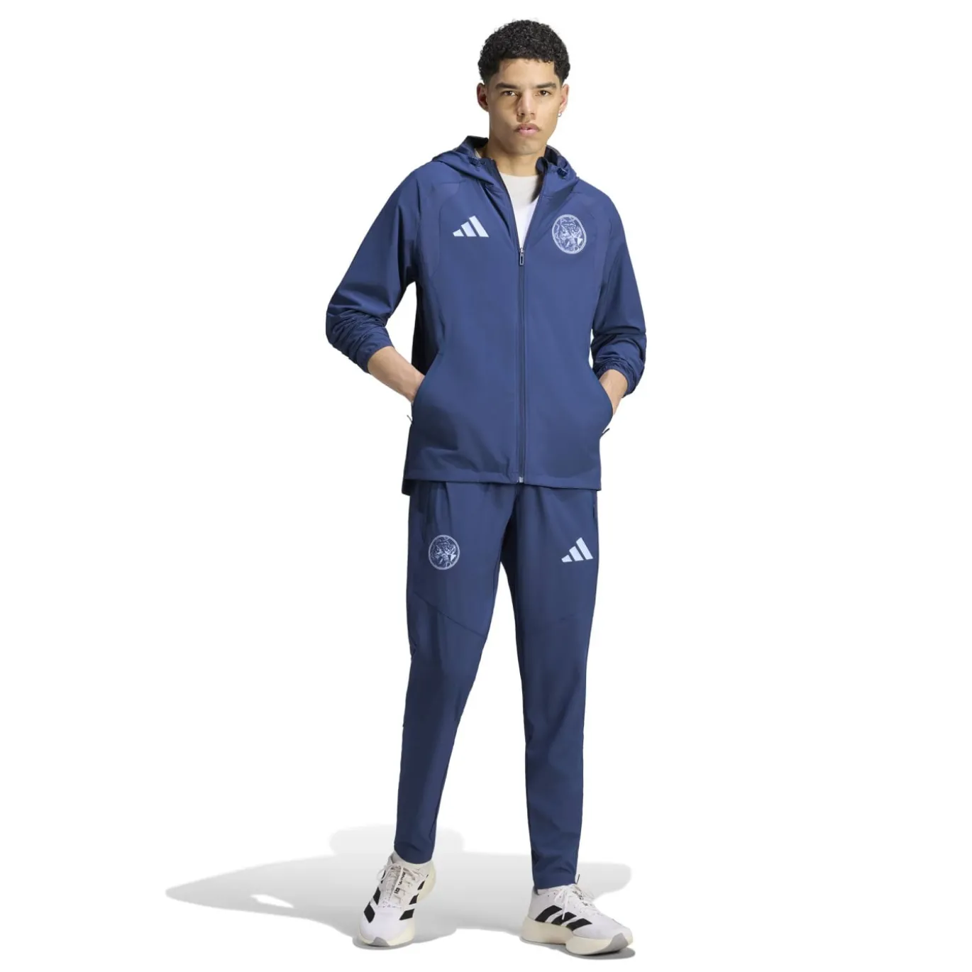 adidas Ajax Tiro Travel Trainingspak 2026-2027 Donkerblauw Lichtblauw