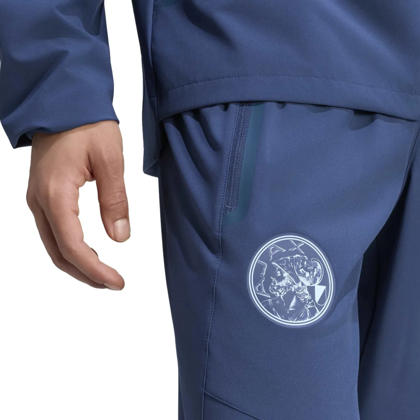 adidas Ajax Tiro Travel Trainingspak 2026-2027 Donkerblauw Lichtblauw