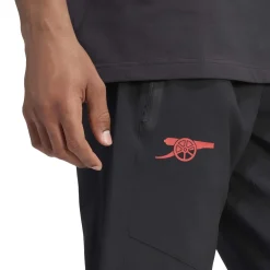 adidas Arsenal Tiro Travel Trainingsbroek 2026-2027 Zwart Rood