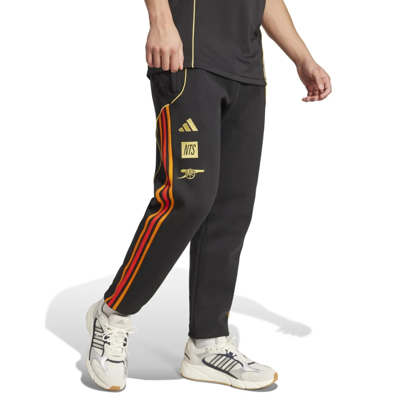 adidas Arsenal x NTS Urban Purist Trainingspak Hooded Zwart Goud Oranje