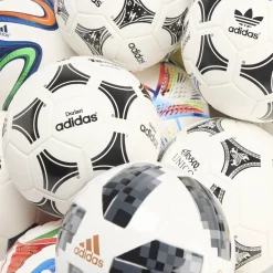 adidas FIFA World Cup Historical Mini Voetbal Set 15 Ballen