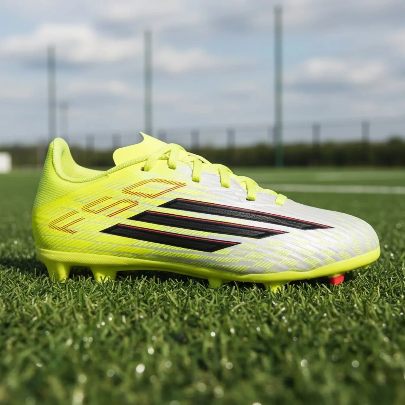 adidas F50 League Gras / Kunstgras Voetbalschoenen (MG) Kids Neongeel Zwart Rood