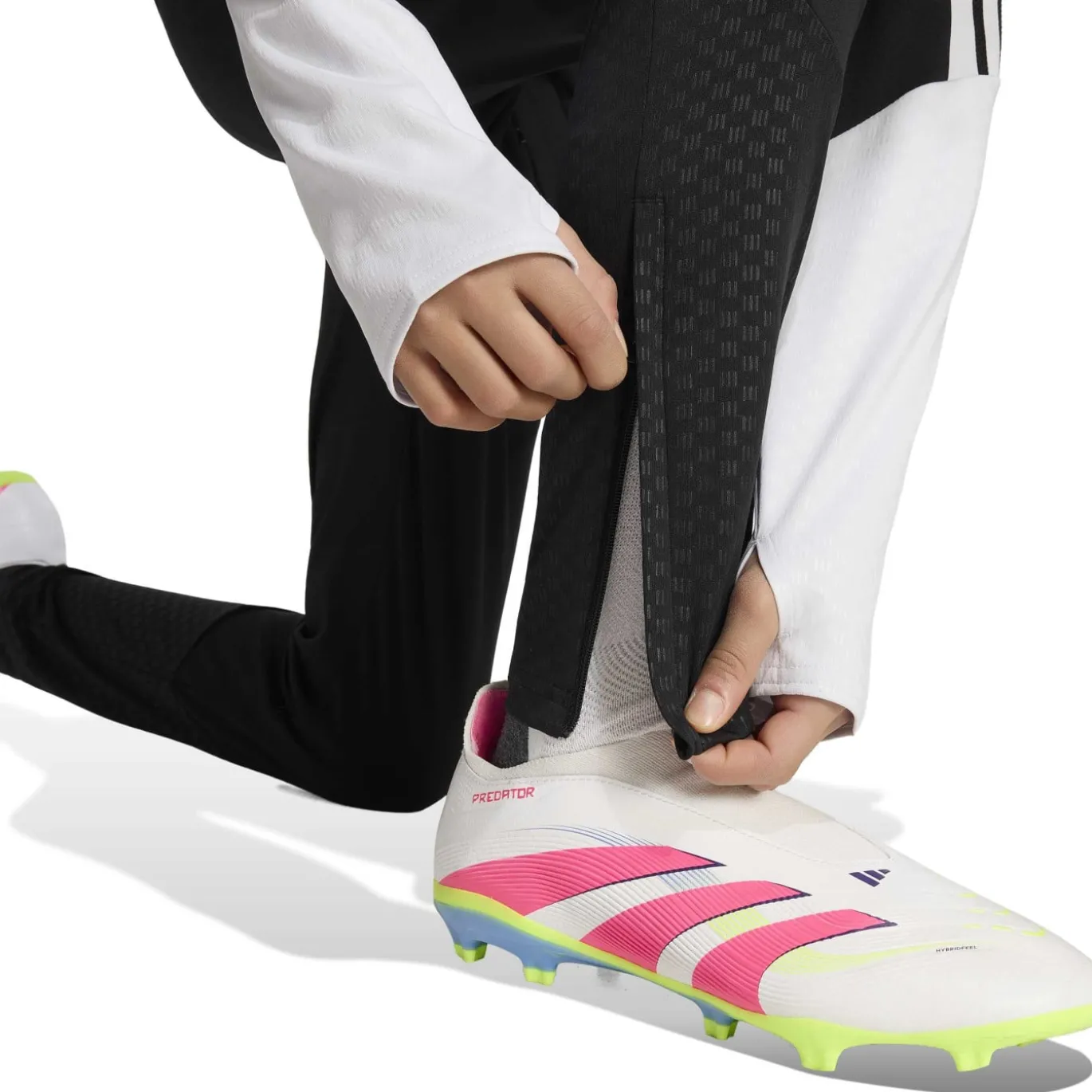 adidas Liverpool Trainingsbroek 2026-2027 Kids Zwart Grijs Wit Rood