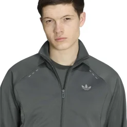 adidas Tech Essential Trainingspak Donkergroen Grijs