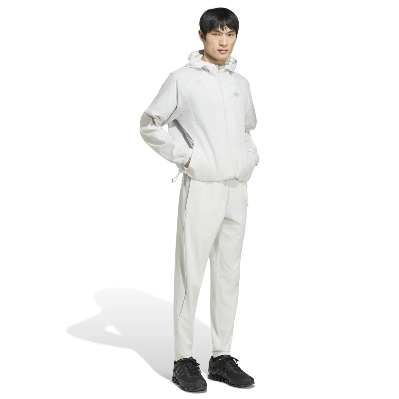 adidas Tech Essential Woven Trainingsjack Lichtgrijs Zilver