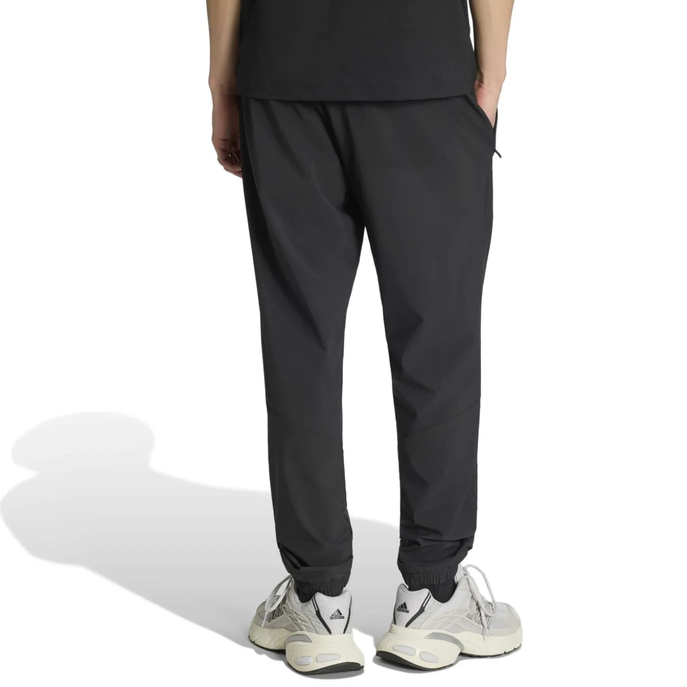 adidas Tech Essential Woven Trainingspak Zwart Zilver