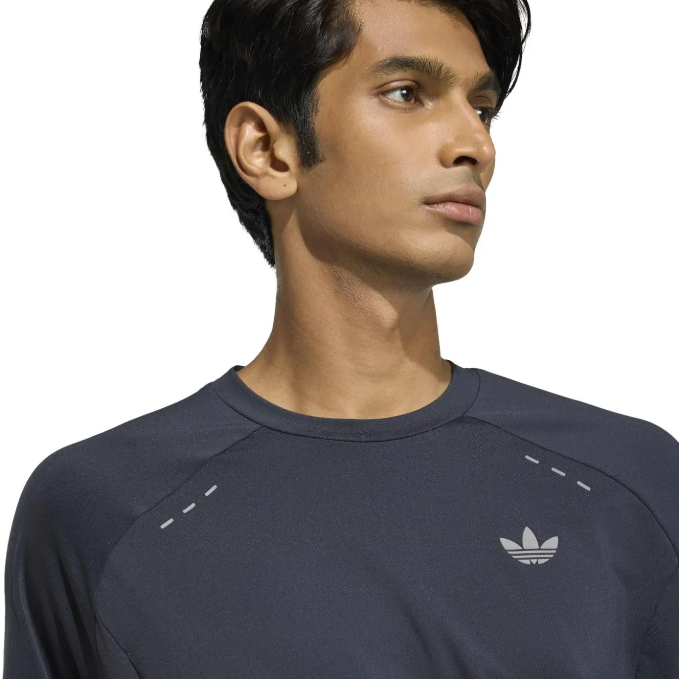 adidas Tech Essential Woven Zomerset Donkergrijs Zilver