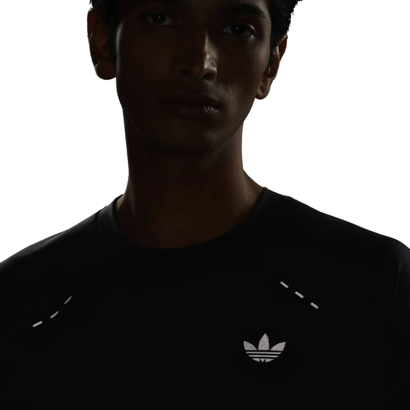 adidas Tech Essential Woven Zomerset Donkergrijs Zilver