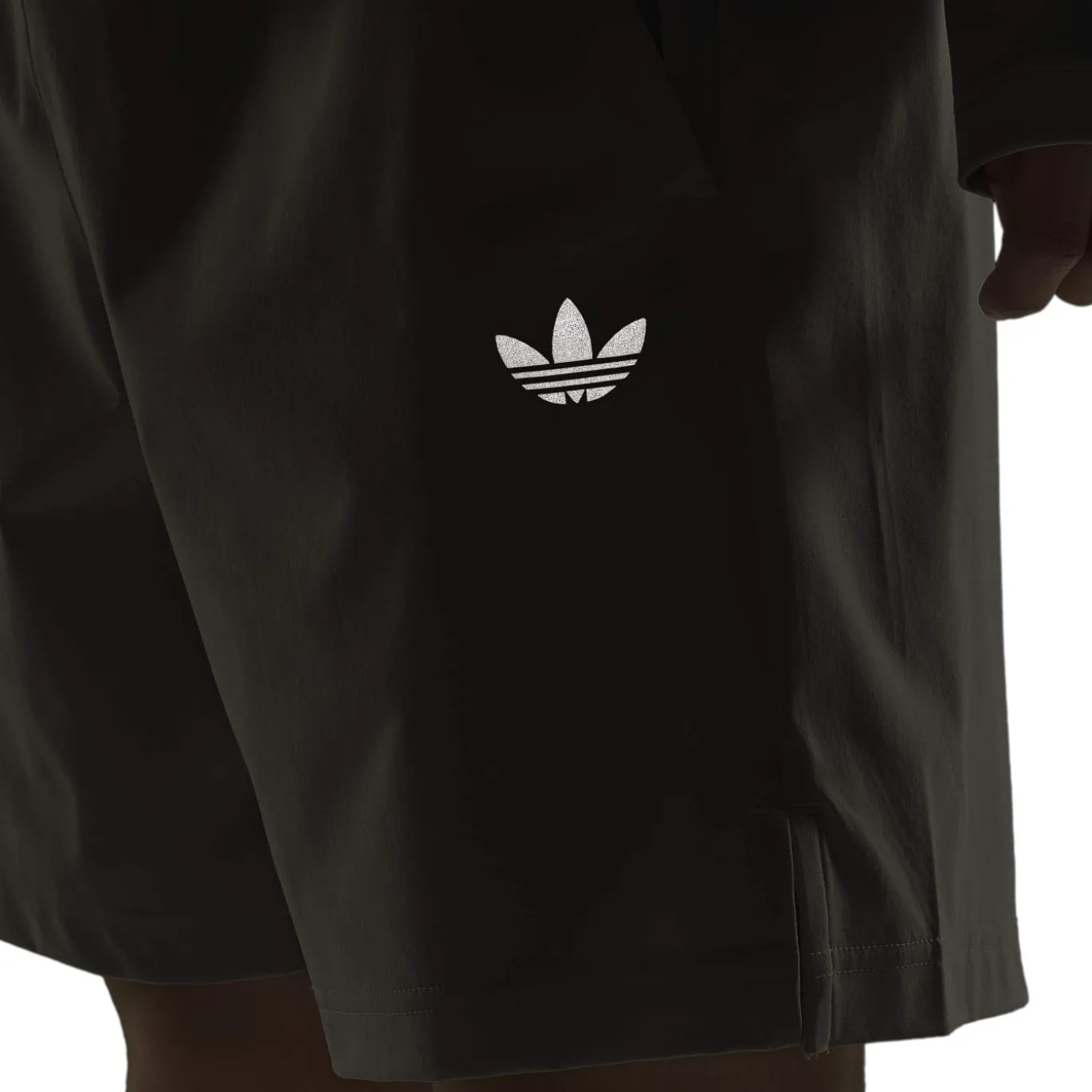 adidas Tech Trefoil Essential Woven Trainingsbroekje Lichtgrijs Zilver