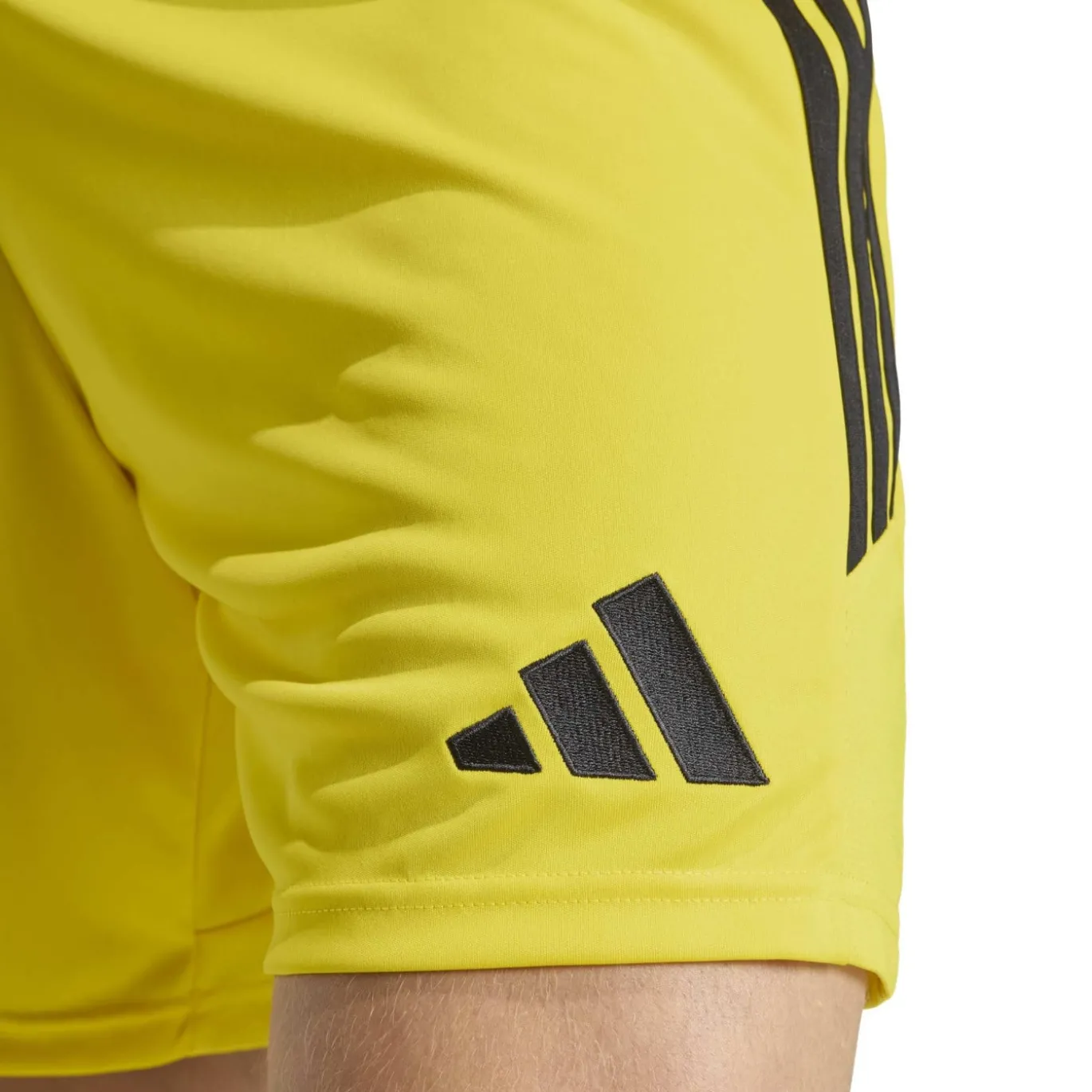 adidas Tiro 26 League Voetbalbroekje Geel Zwart