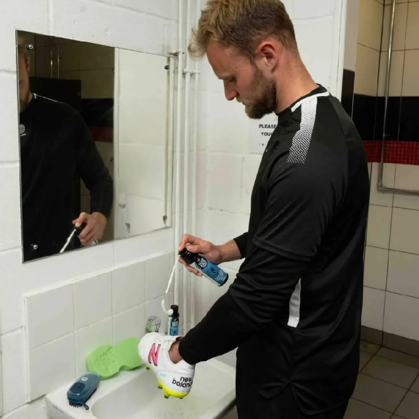 Gloveglu Clean Kick Foam Spray 200ML