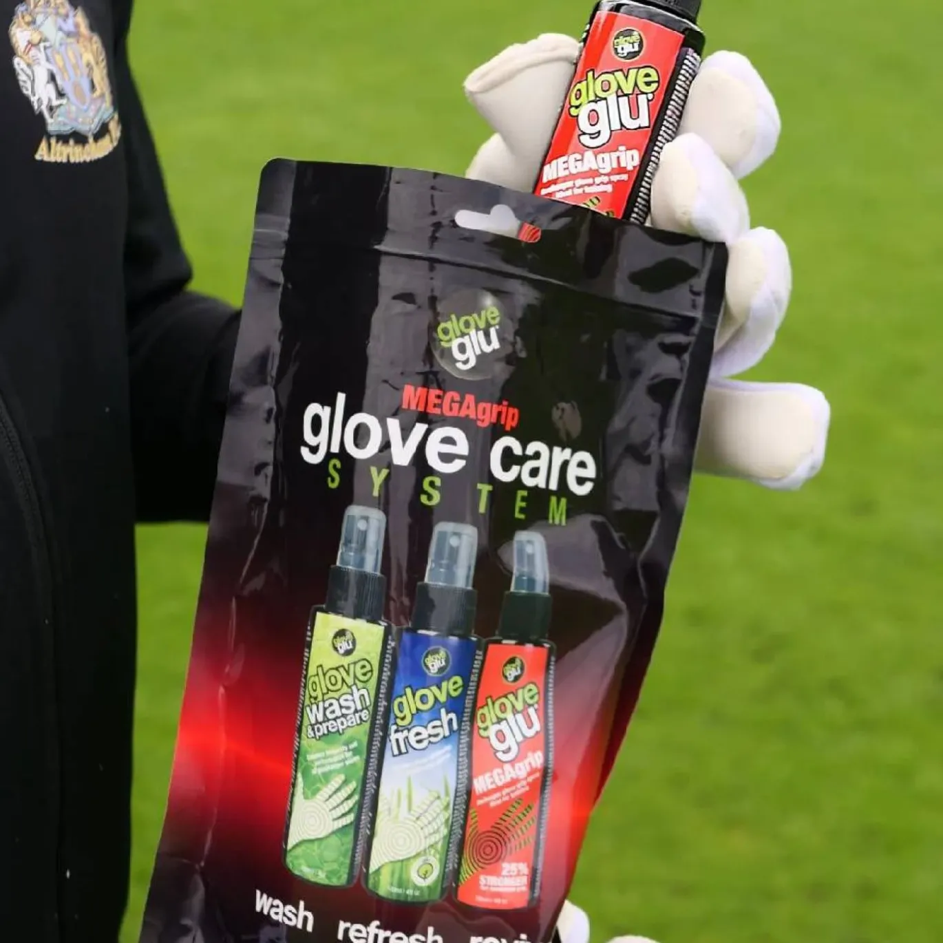 Gloveglu MEGAgrip Glove Care System Spray 3 x 120 ML