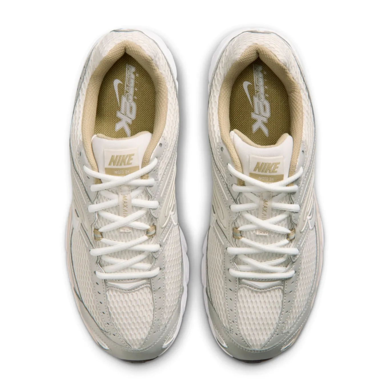 Nike Air Max Moto 2K Sneakers Beige Creme Wit Zilvergrijs