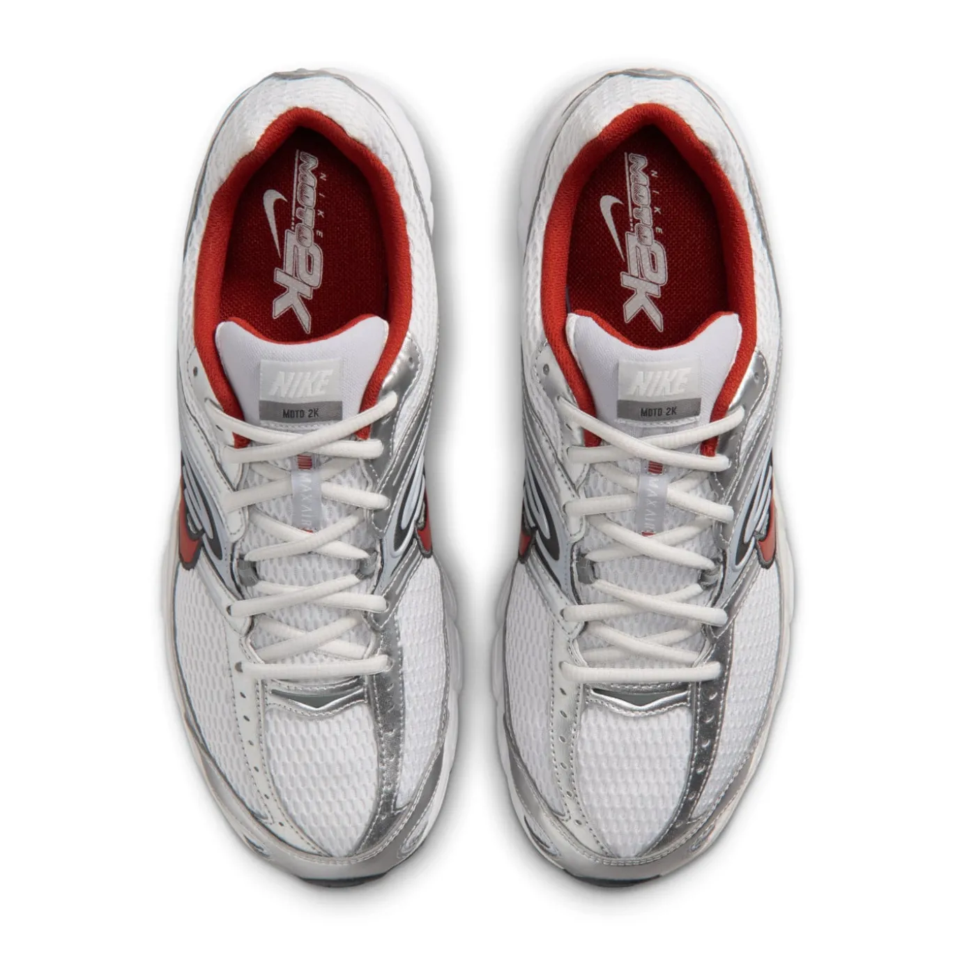 Nike Air Max Moto 2K Sneakers Lichtgrijs Rood Metallic Silver Zwart