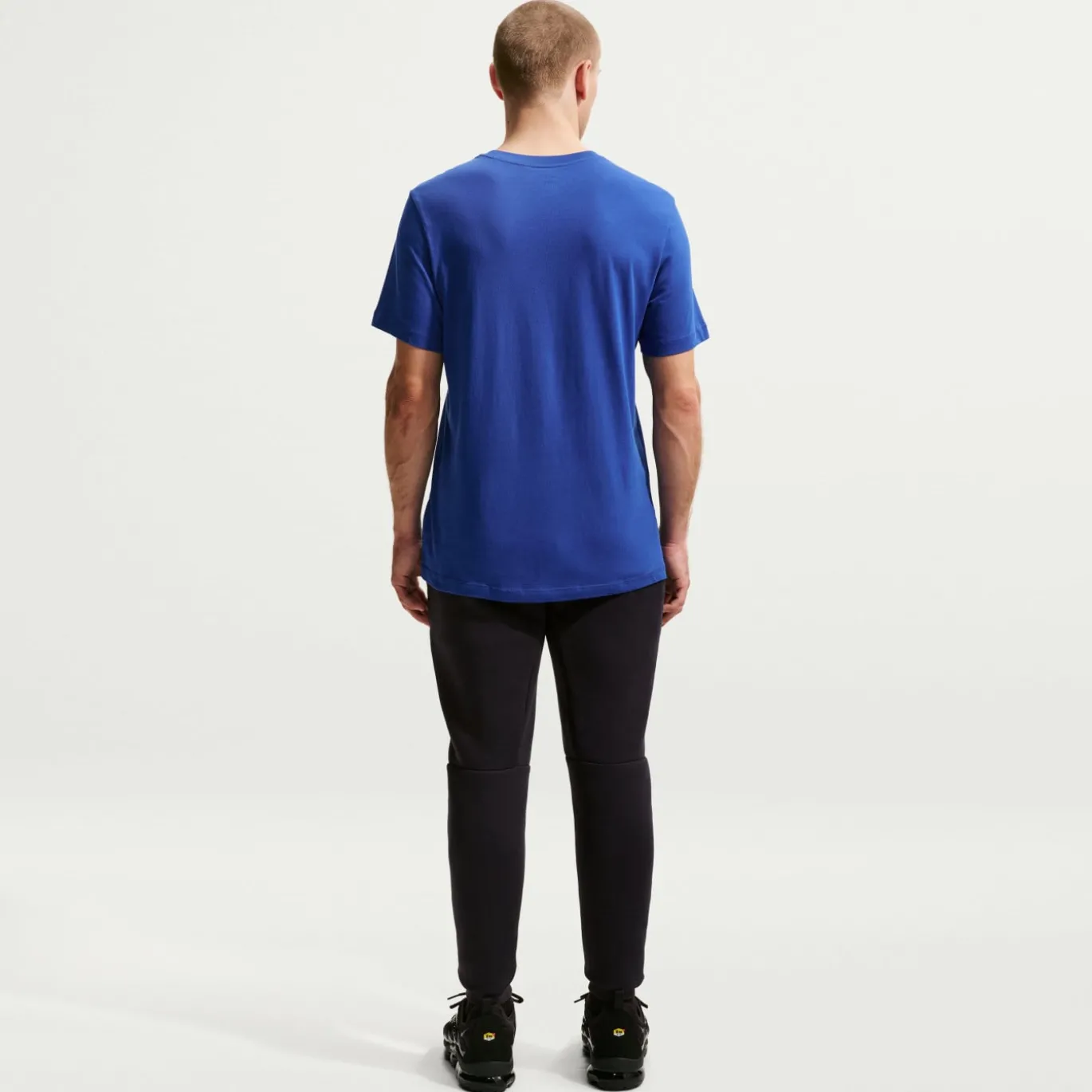 Nike Chelsea Tech Fleece Joggingbroek 2026-2027 Zwart Goudgeel