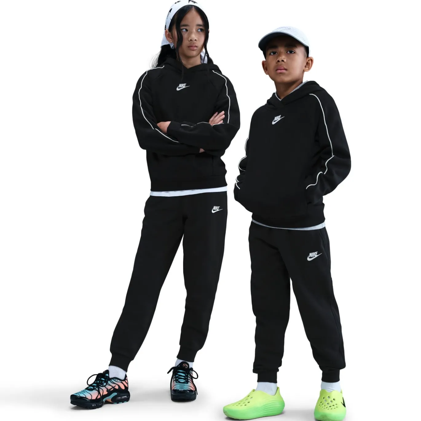Nike Club Fleece Sportswear Trainingspak Hooded Kids Zwart Wit