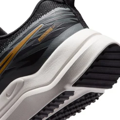 Nike Cosmic Runner Hardloopschoenen Zwart Zilvergrijs Goud