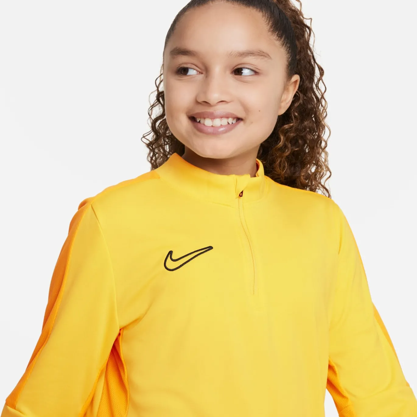Nike Dri-FIT Academy 23 Trainingstrui 1/4-Zip Kids Geel Goud Zwart