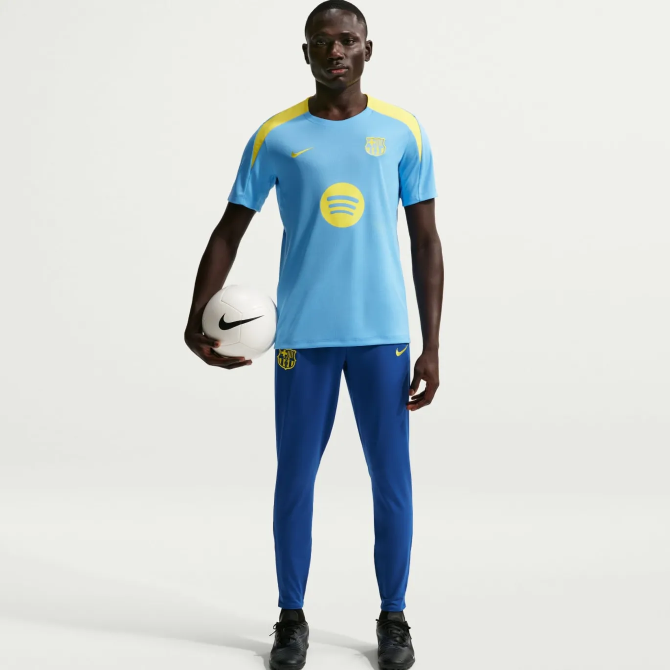 Nike FC Barcelona Strike Trainingsbroek 2025-2026 Donkerblauw Felgeel