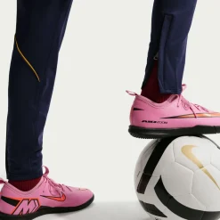 Nike FC Barcelona Strike Trainingsbroek 2026-2027 Kids Donkerblauw Rood Geel