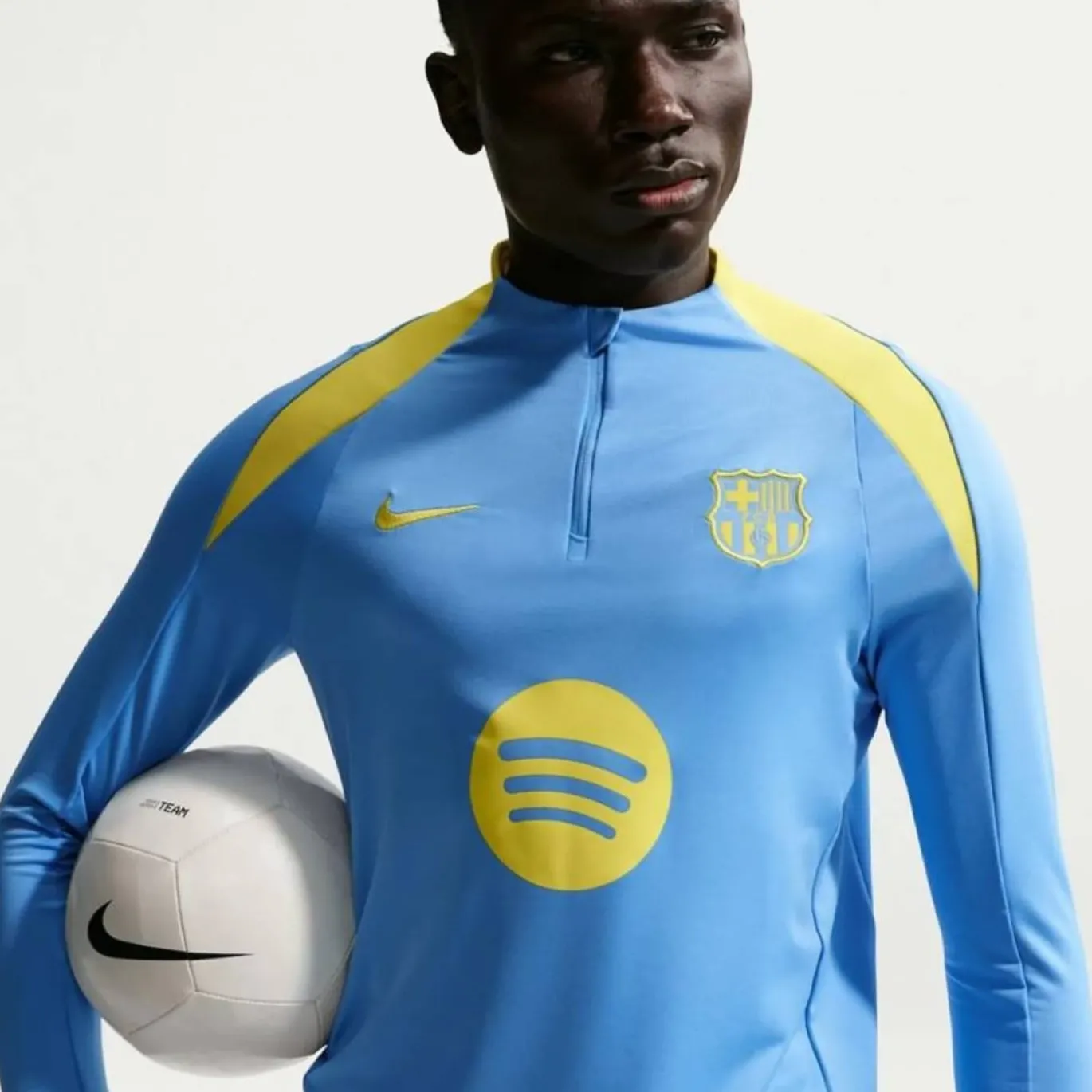 Nike FC Barcelona Strike Trainingspak 1/4-Zip 2025-2026 Lichtblauw Donkerblauw Felgeel
