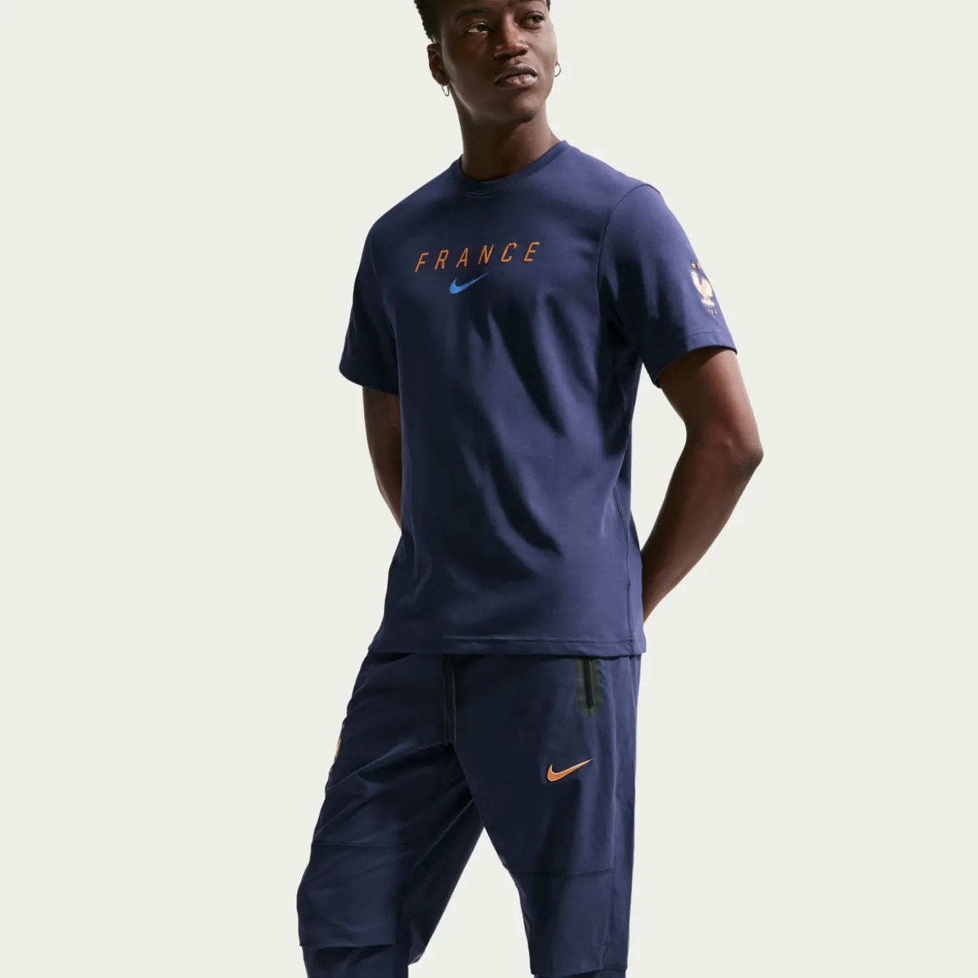 Nike Frankrijk Tech Woven Trainingsbroek 2026-2028 Donkerblauw Brons