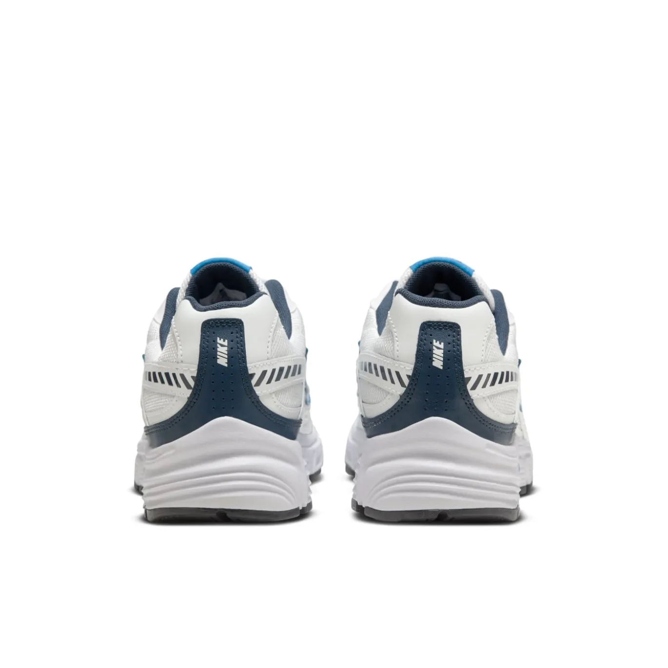 Nike Initiator Sneakers Wit Donkerblauw Lichtblauw
