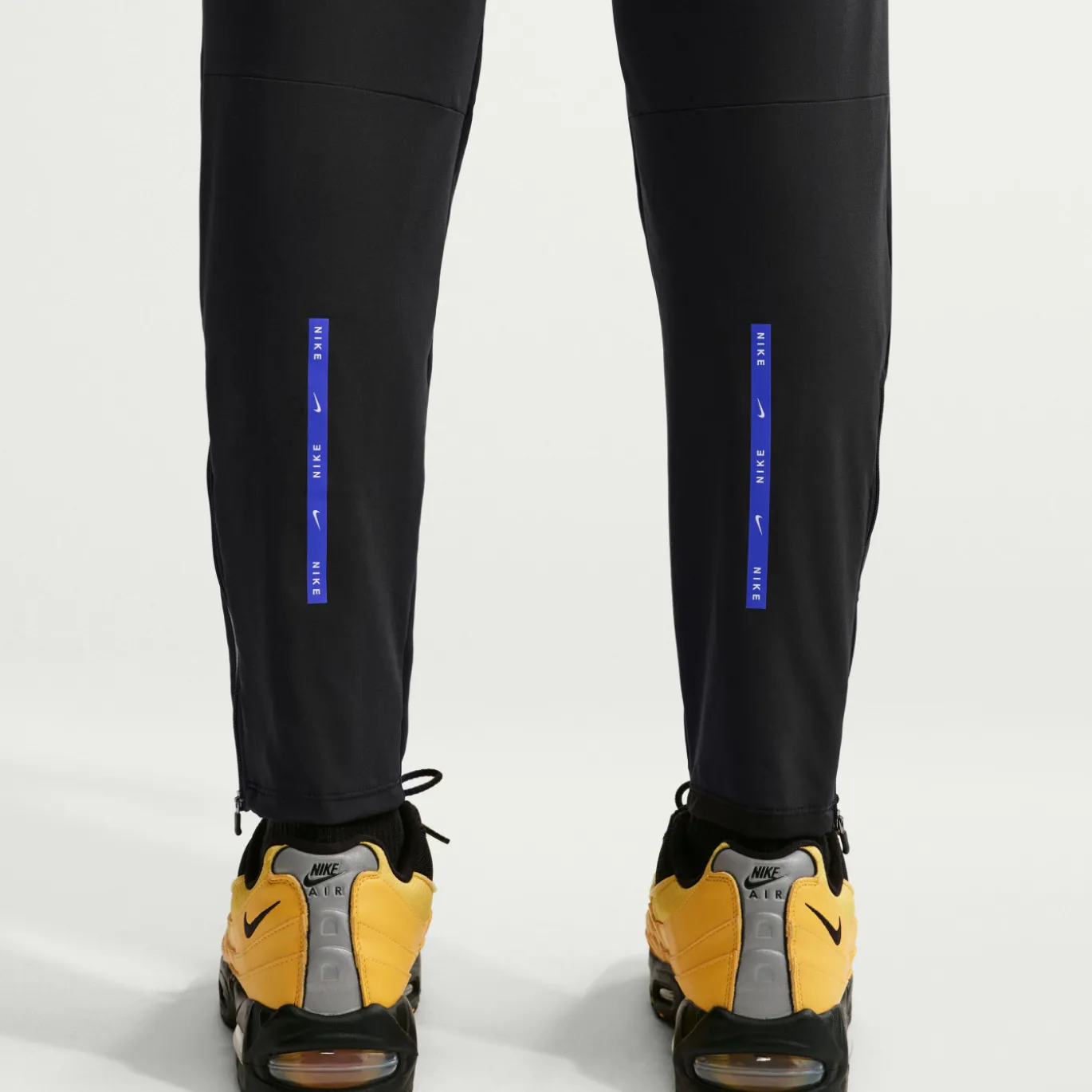 Nike Inter Milan City Side Trainingspak 2026-2027 Zwart Donkerblauw Goudgeel