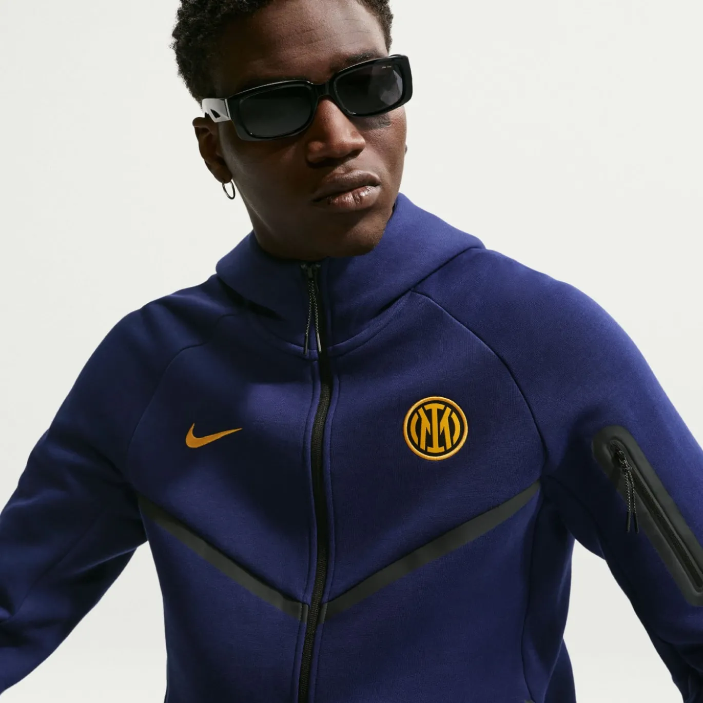 Nike Inter Milan Tech Fleece Trainingspak 2026-2027 Donkerblauw Zwart Goudgeel
