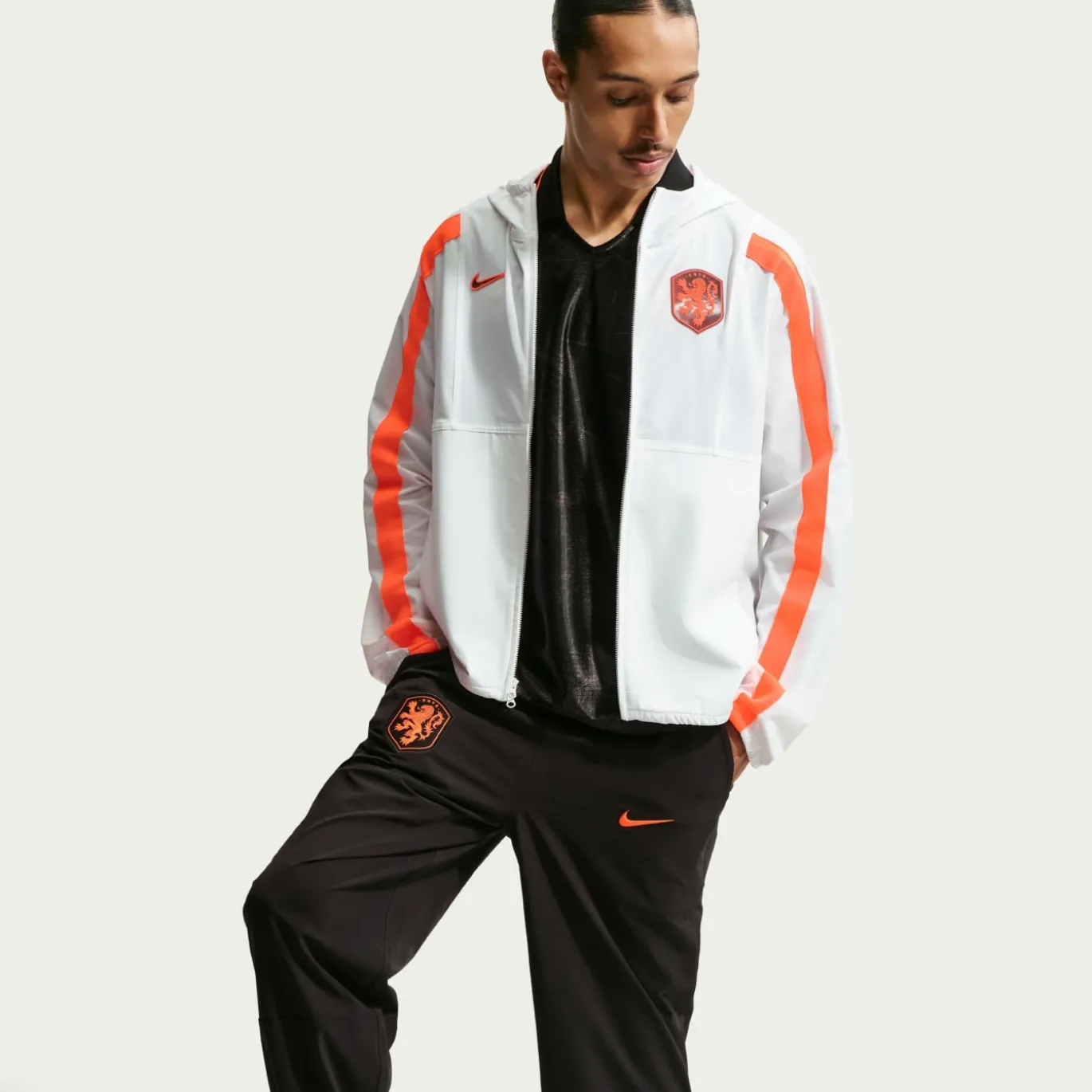 Nike Nederland Energy Trainingspak 2026-2028 Wit Zwart Oranje