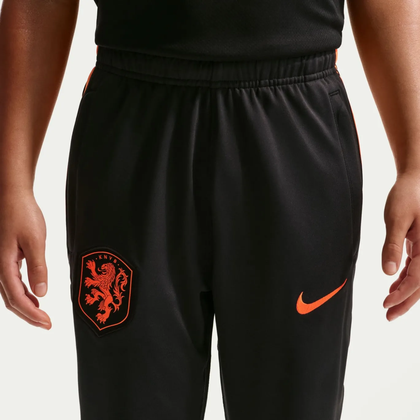 Nike Nederland Strike Trainingspak 1/4-Zip 2026-2028 Kids Zwart Oranje