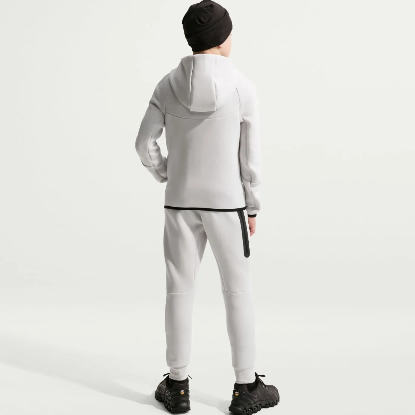 Nike Nederland Tech Fleece Joggingbroek 2026-2028 Kids Lichtgrijs Zwart Feloranje
