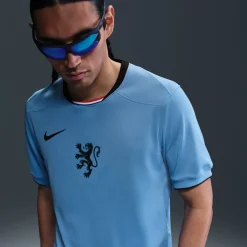 Nike Nederland Uitshirt OranjeLeeuwinnen 2025-2027 Heren + EK 2025 Badges