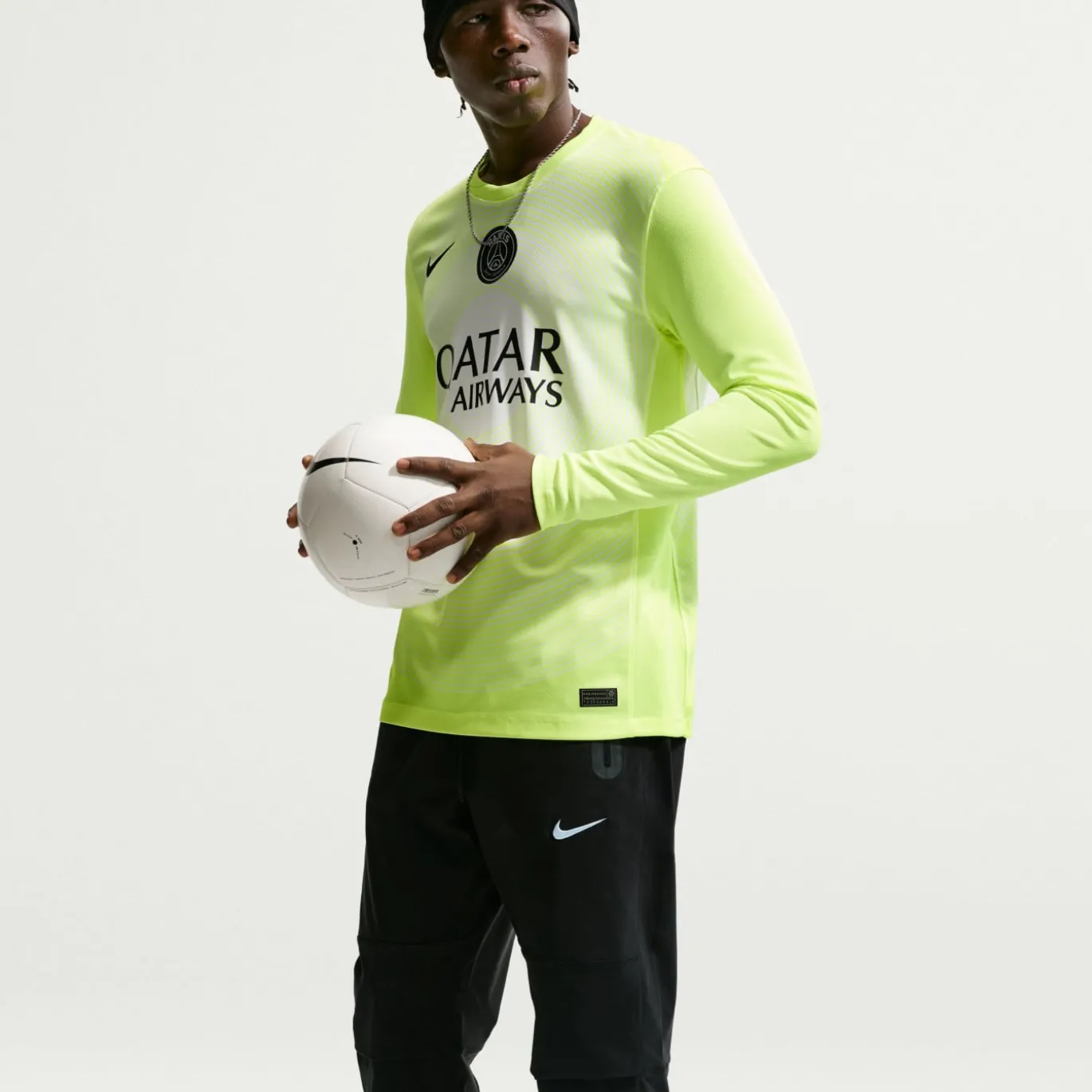Nike Paris Saint-Germain Tech Woven Trainingsbroek 2026-2027 Zwart Wit