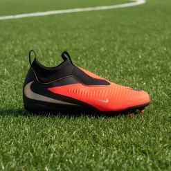 Nike Phantom 6 High Academy Gras / Kunstgras Voetbalschoenen (MG) Kids Zwart Felrood Goud