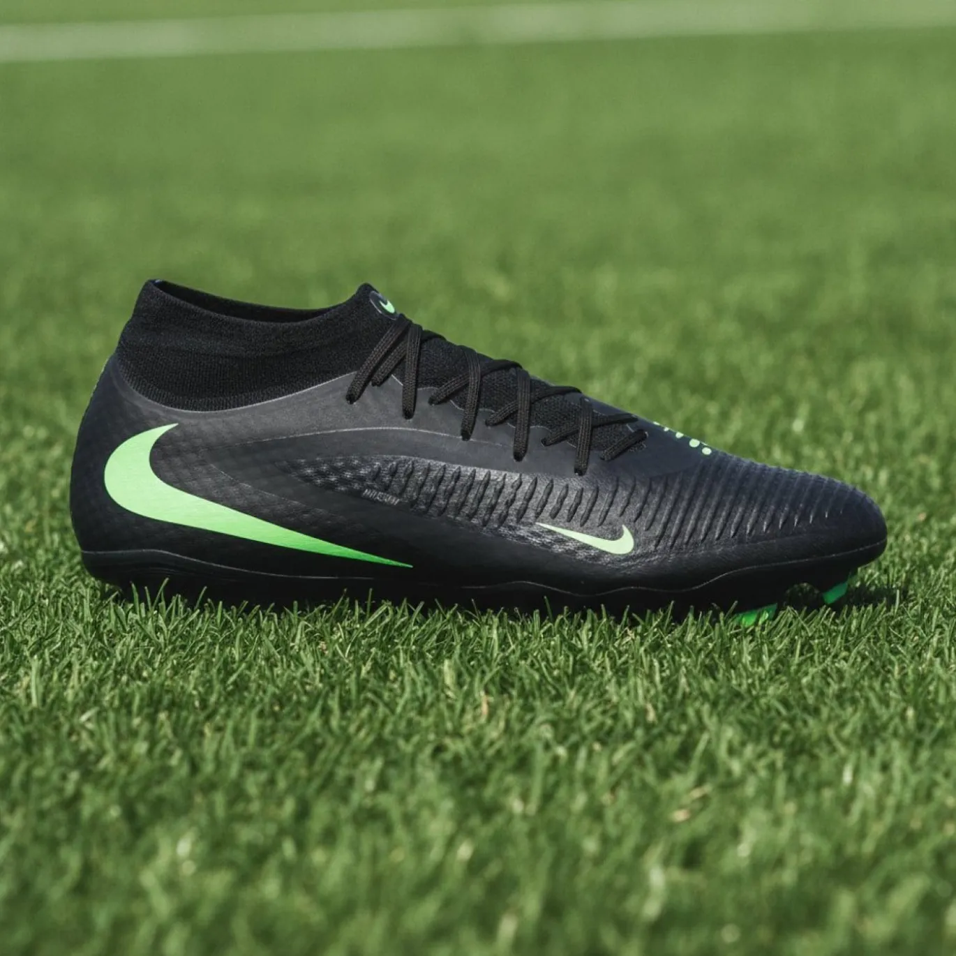 Nike Phantom 6 High Academy Gras / Kunstgras Voetbalschoenen (MG) Zwart Felgroen
