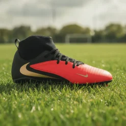Nike Phantom 6 High Club Gras / Kunstgras Voetbalschoenen (MG) Kids Zwart Felrood Goud