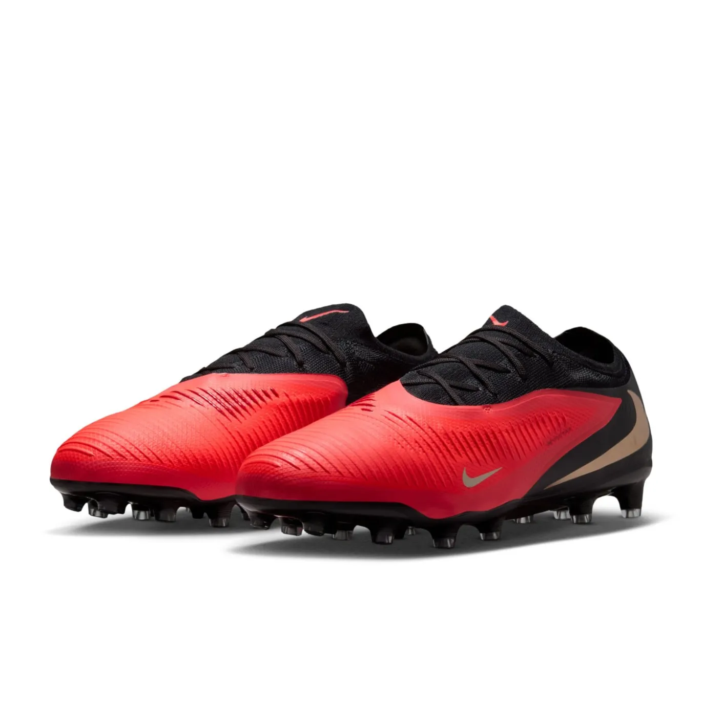 Nike Phantom 6 Low Pro Kunstgras Voetbalschoenen (AG) Zwart Felrood Goud