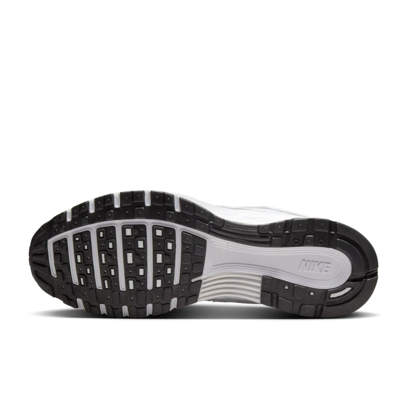 Nike P-6000 Sneakers Wit Metallic Silver Zwart