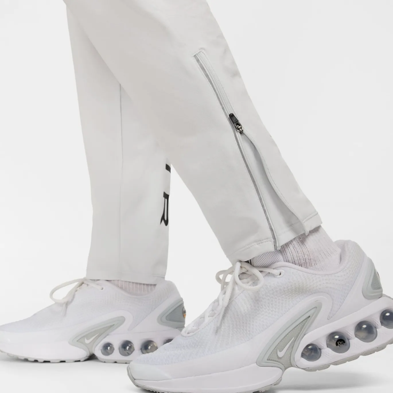Nike Sportswear Air Trainingsbroek Lichtgrijs Zwart Zilver