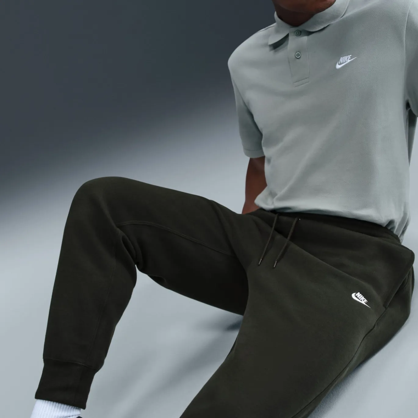 Nike Sportswear Club Fleece Joggingbroek Donkergroen Wit