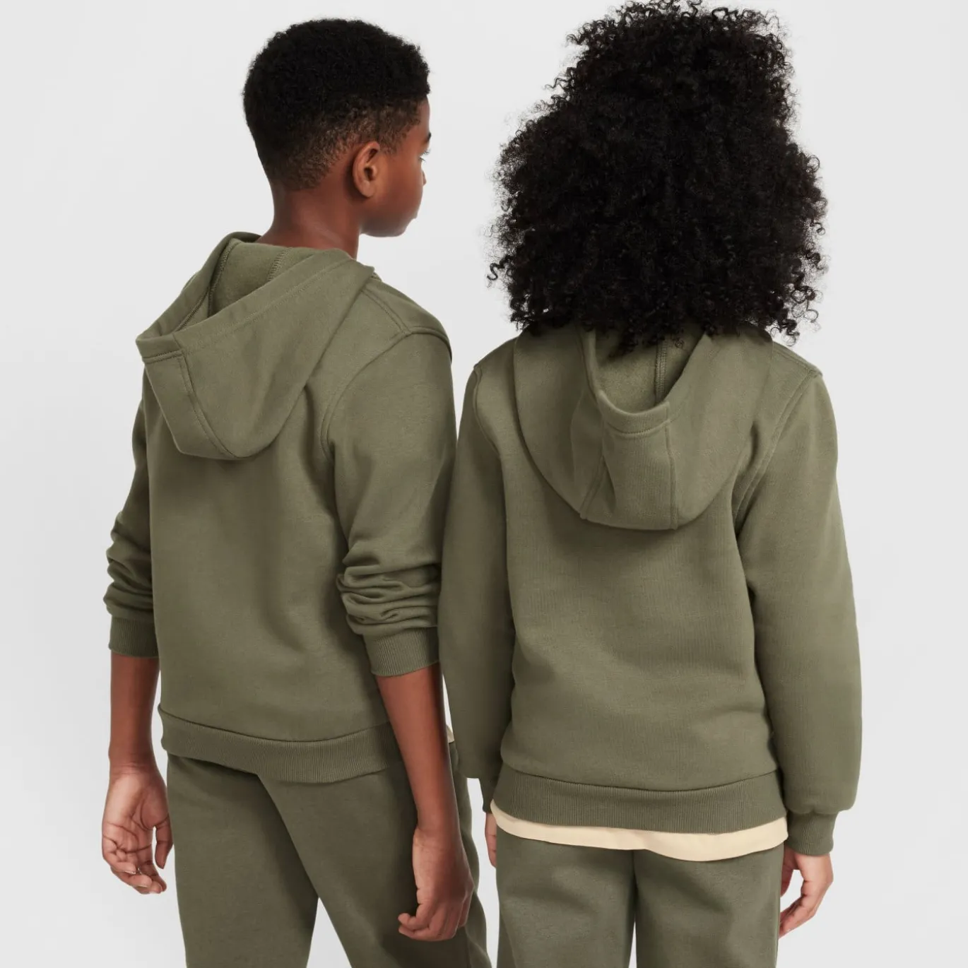 Nike Sportswear Club Fleece Trainingspak Kids Olijfgroen Wit