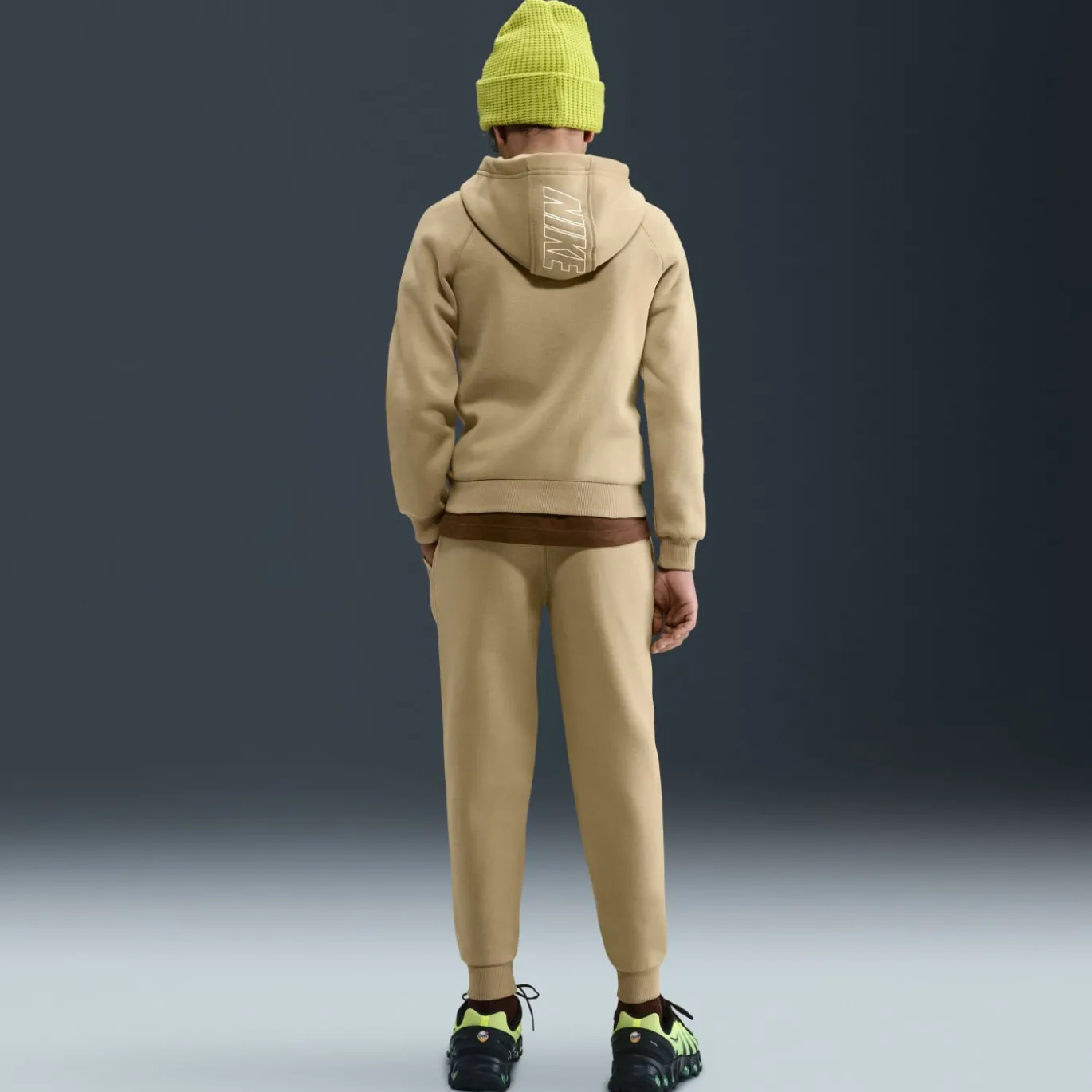 Nike Sportswear Club Fleece Trainingspak Hooded Kids Beige Wit