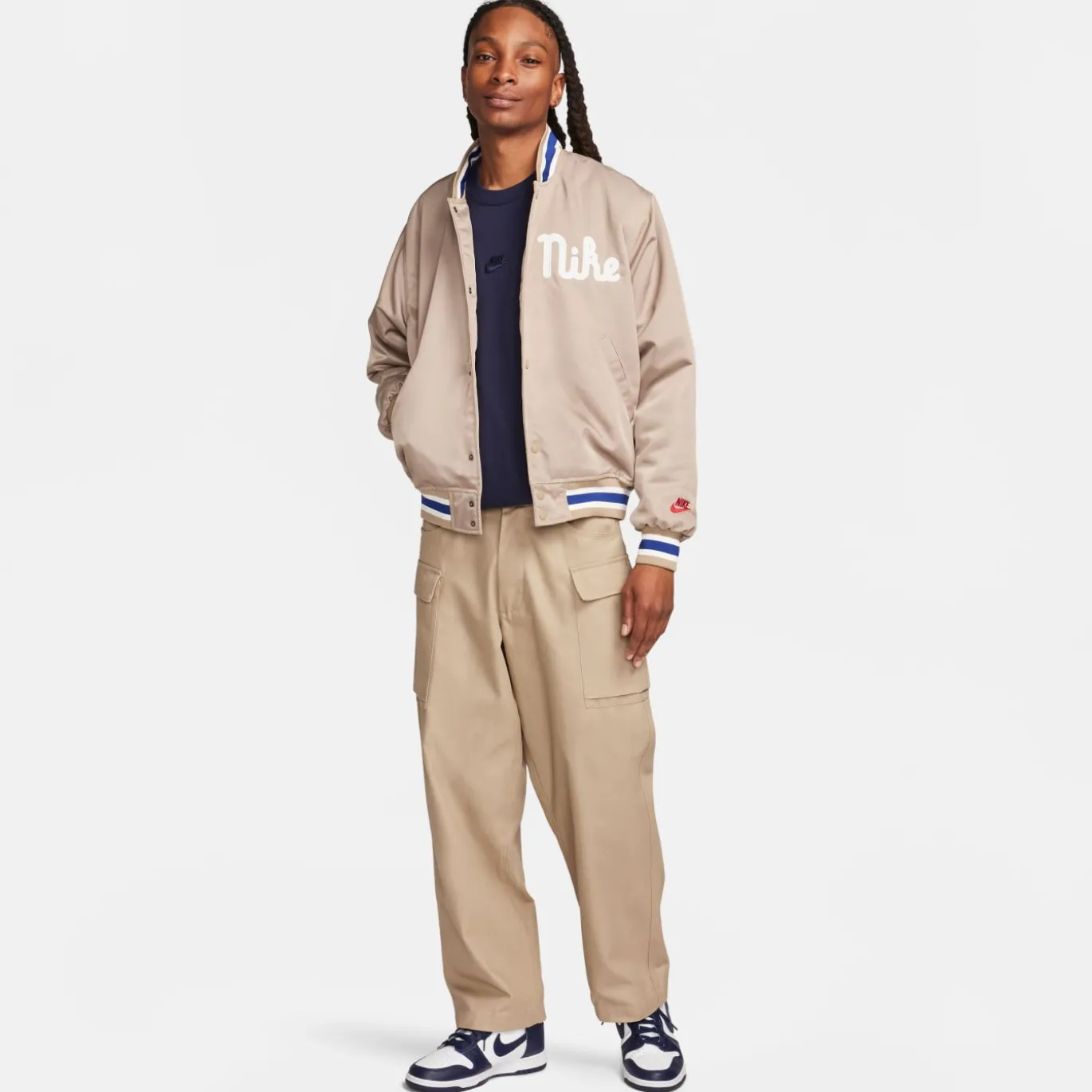 Nike Sportswear Premium Essentials T-Shirt Donkerblauw