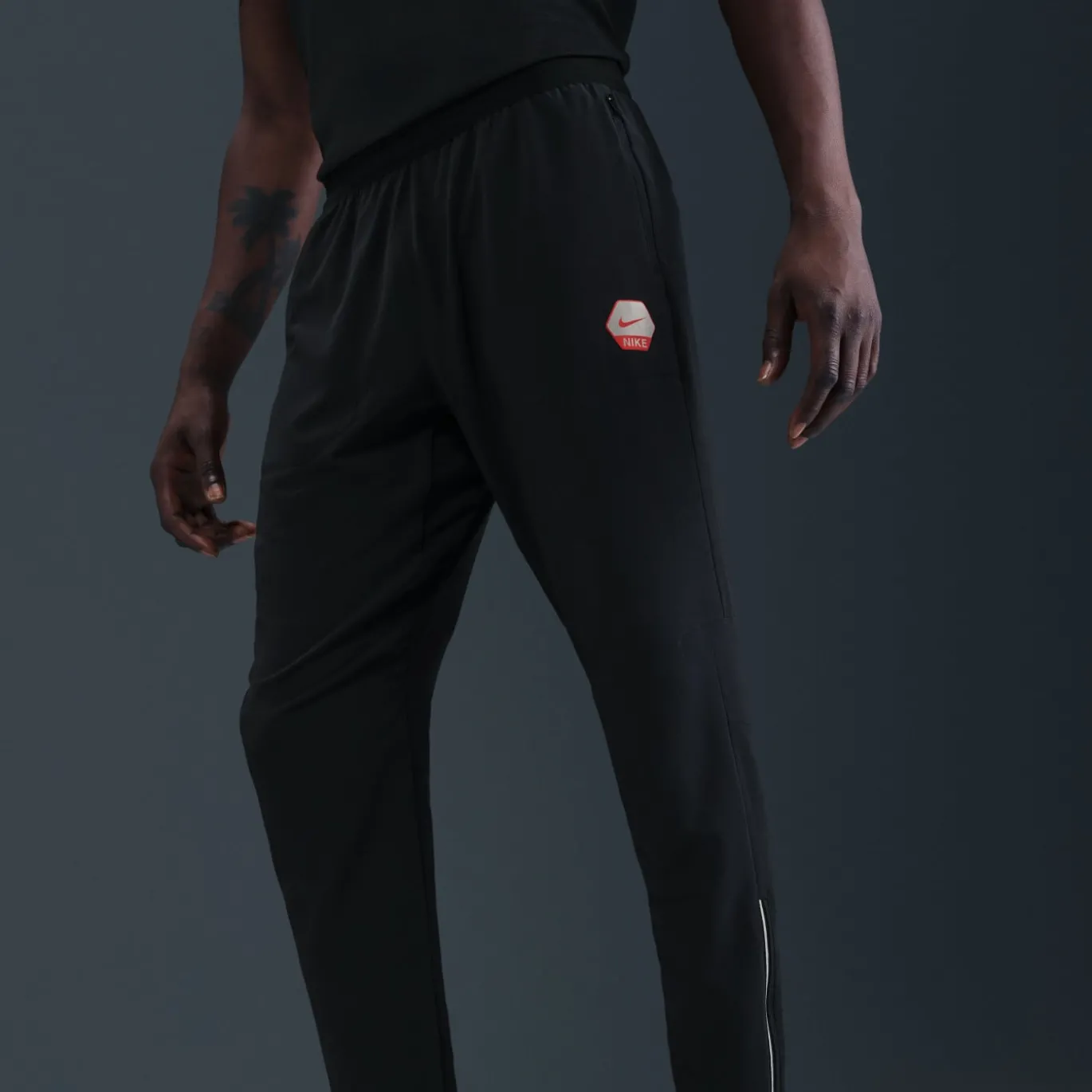 Nike Sportswear Running Trainingsbroek Zwart Rood