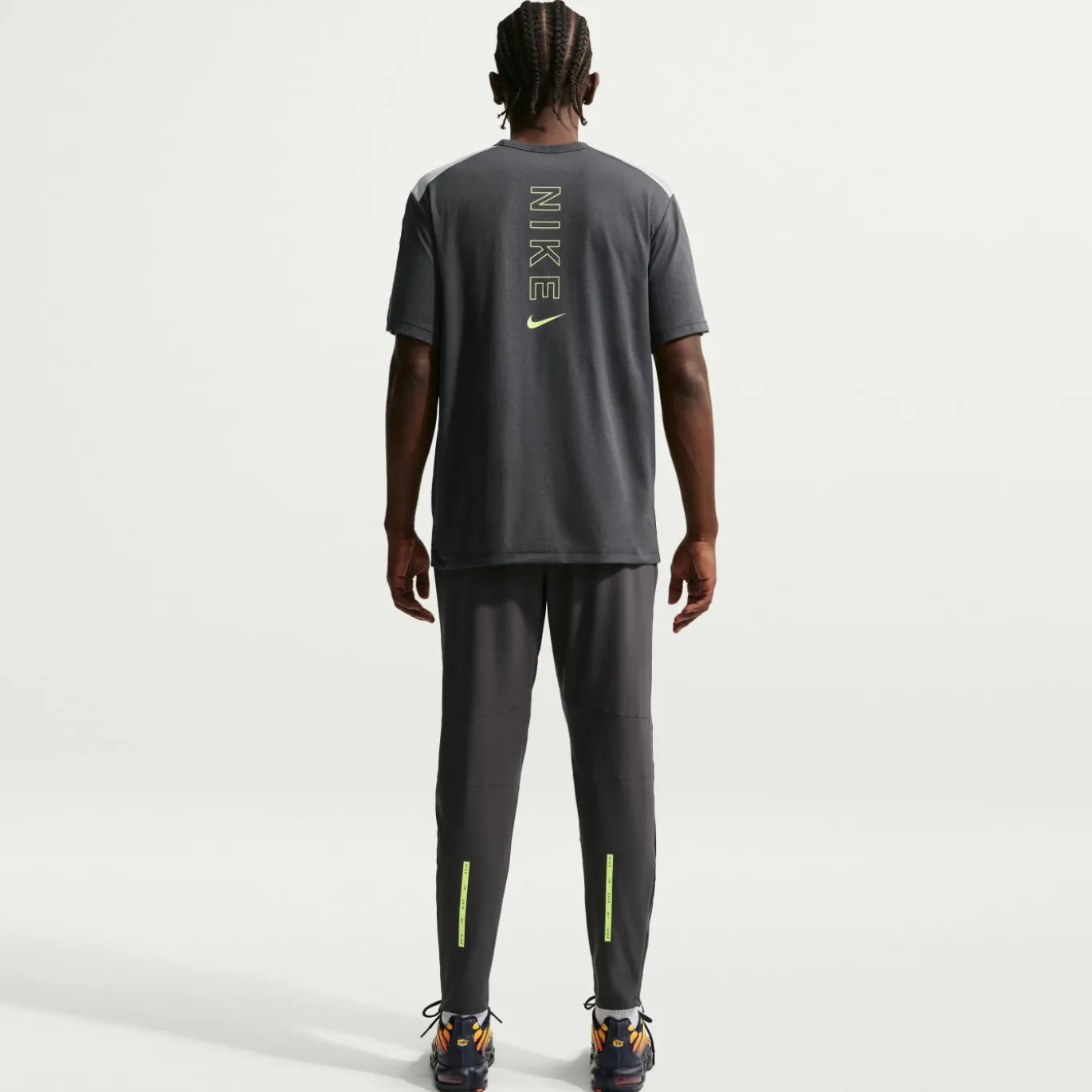 Nike Sportswear Running Trainingsbroek Donkergrijs Lichtgrijs