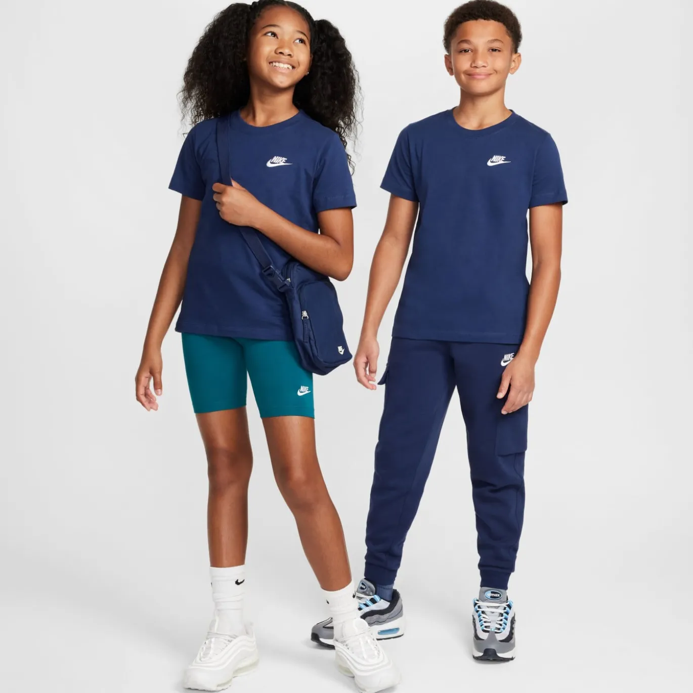 Nike Sportswear T-Shirt Kids Donkerblauw Wit