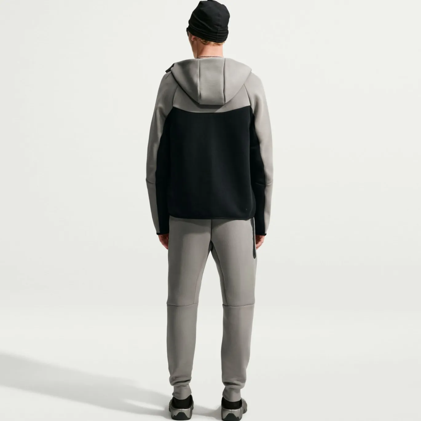 Nike Tech Fleece Sportswear Joggingbroek Donkergrijs Zwart Oranje