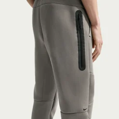 Nike Tech Fleece Sportswear Joggingbroek Donkergrijs Zwart Oranje