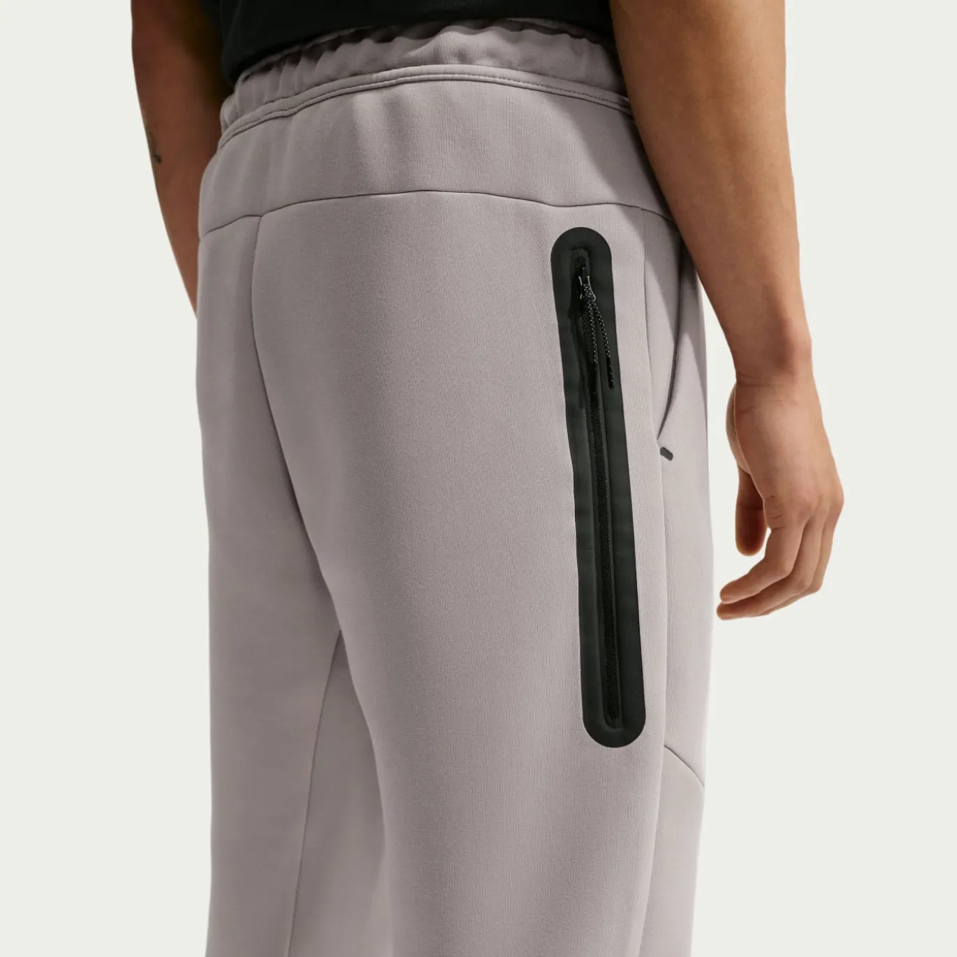 Nike Tech Fleece Sportswear Joggingbroek Lichtgrijs Beige Zwart